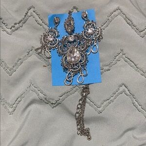 Elegant Silver Women's Necklace